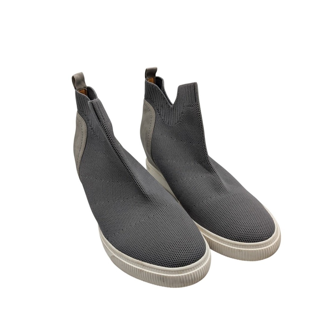 dolce vita Women's gray sneakers Size 9